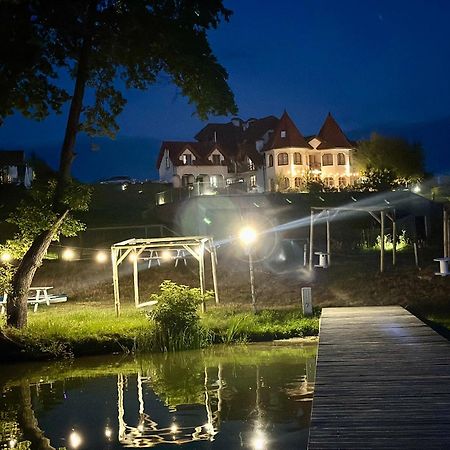Pensjonat Rybical Рын Экстерьер фото